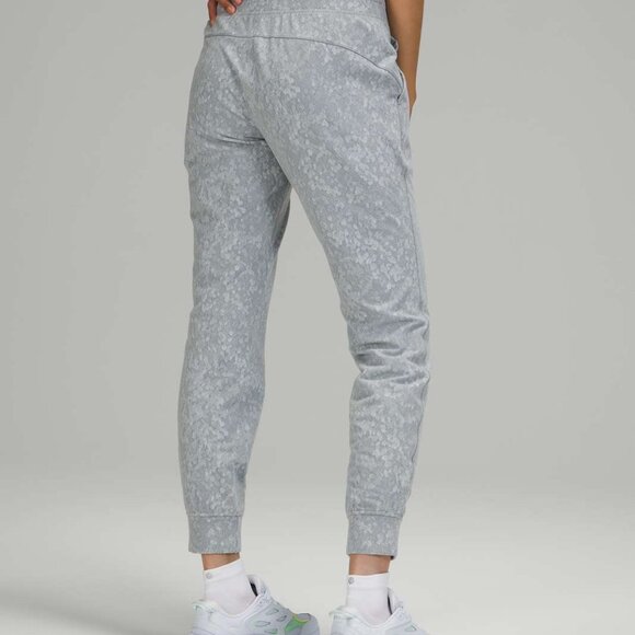 Lululemon Ready to Rulu High-Rise Jogger Sz 8 - Rhino Grey - Picture 2 of 7